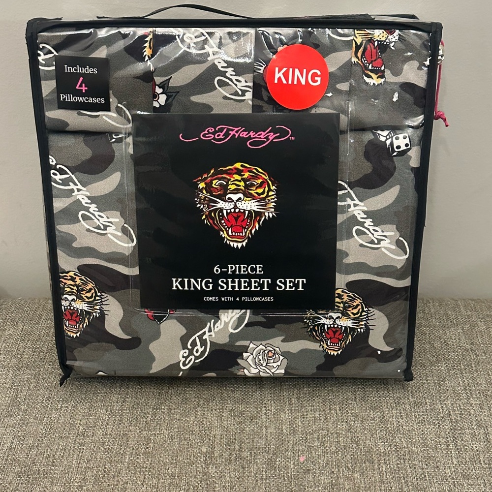 Ed Hardy King Sheet Set - Black, Gray, Red